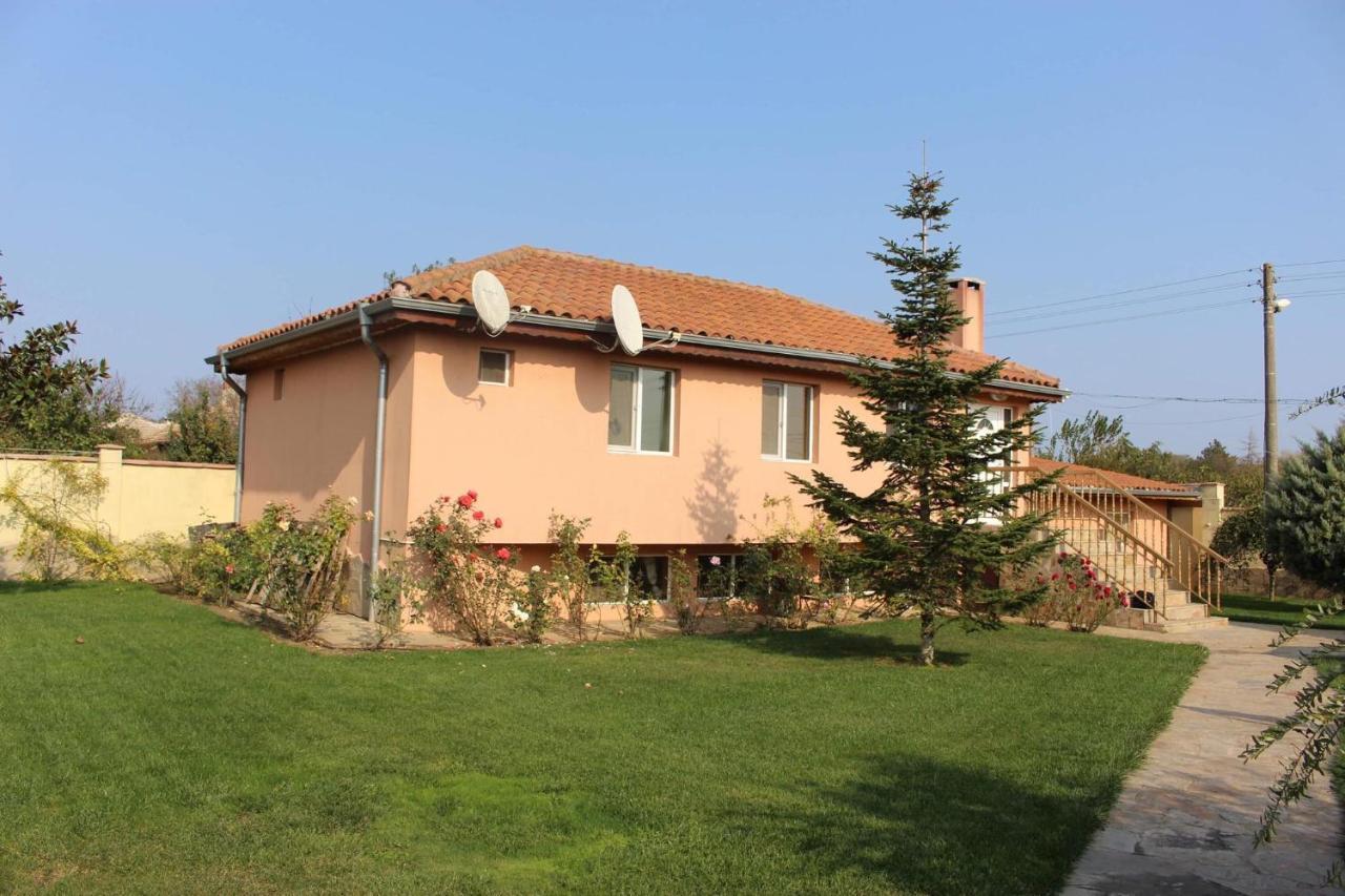 Ezerets Guest House Anita Esterno foto